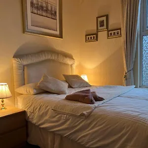 Habitación en casa particular Cosy Town House Belfast