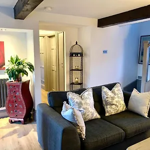 The Courtyard Cottage, Near Harrogate Timble