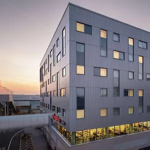 Hotel Hampton By Hilton London Gatwick Airport Horley