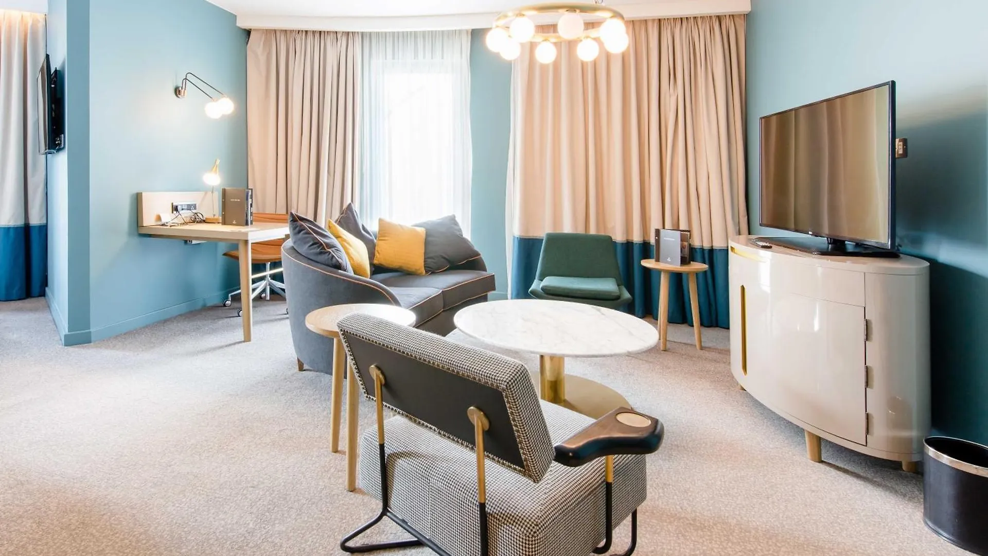Hilton Bournemouth Hotel 4*,  Великобритания